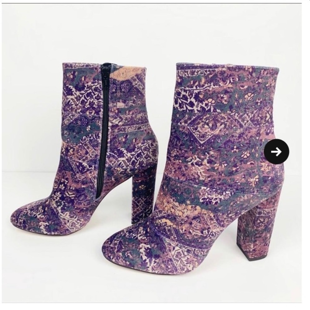 BCBGeneration Coral 34bc436 Booties